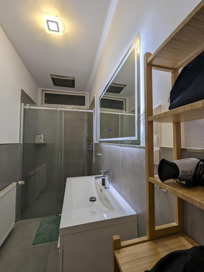 Gemuetliche Zimmer Im Herzen Der Stadt Em-Apartments Deutschland 빌레펠트 외부 사진